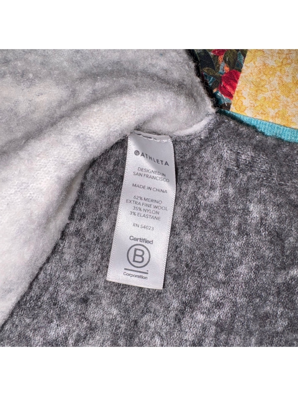 Athleta $128 62% Merino Wool Woman’s M Ultra Soft Turtleneck Sweater Medium Cozy - Picture 6 of 8